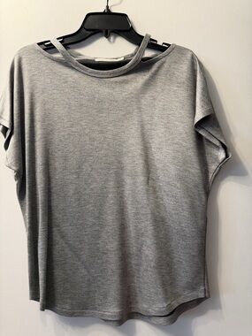 Rag & Bone Slit Shoulder Top in excellent condition Size S Fits True to Size
